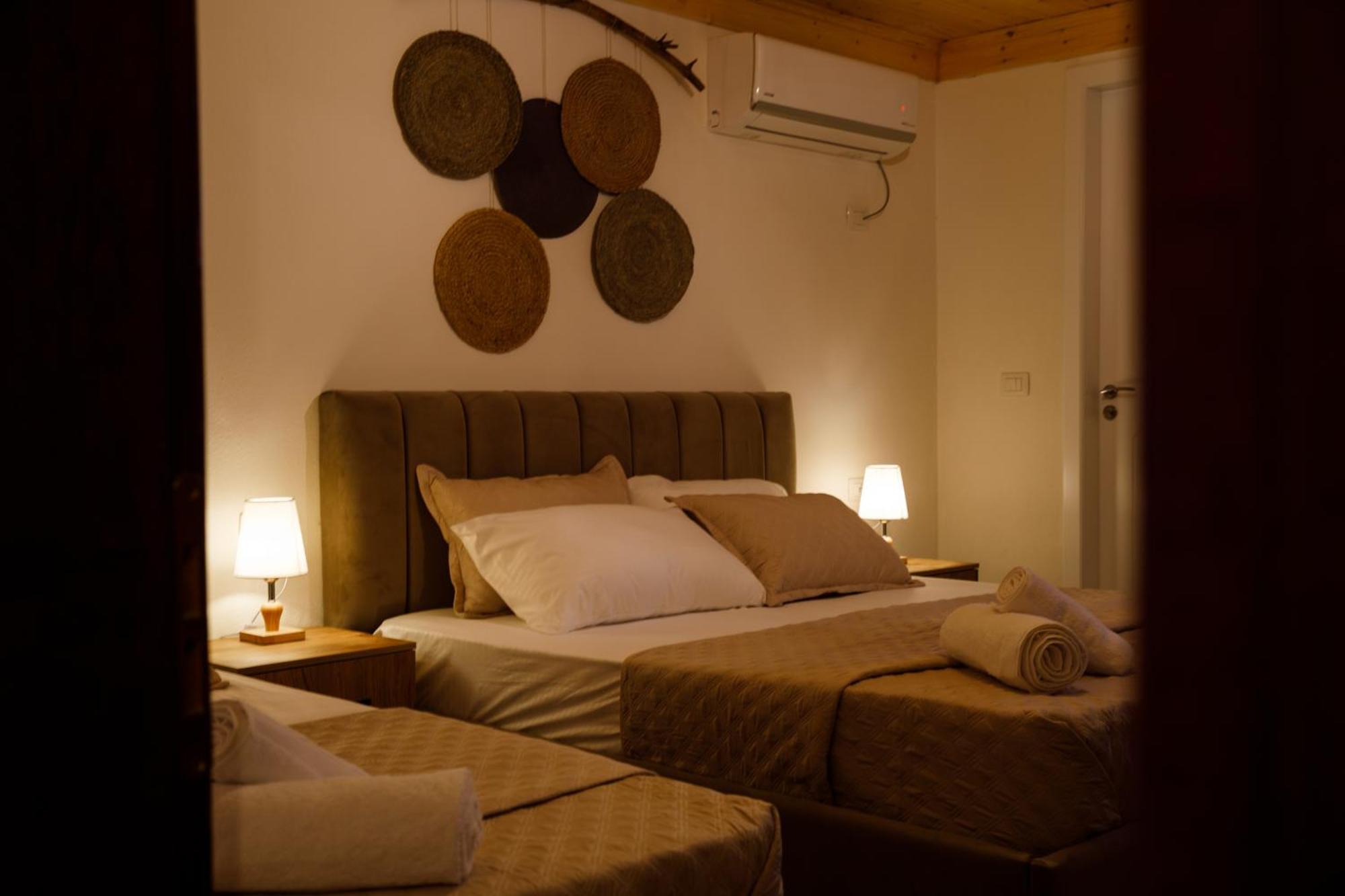 Guva Guest House Gjirokaster Ngoại thất bức ảnh