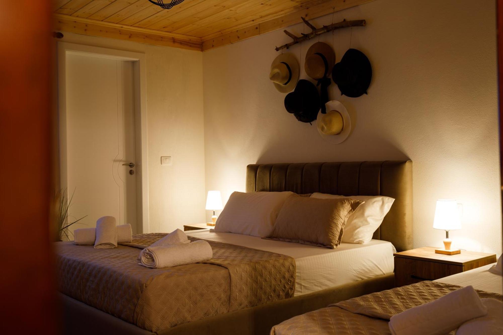 Guva Guest House Gjirokaster Ngoại thất bức ảnh