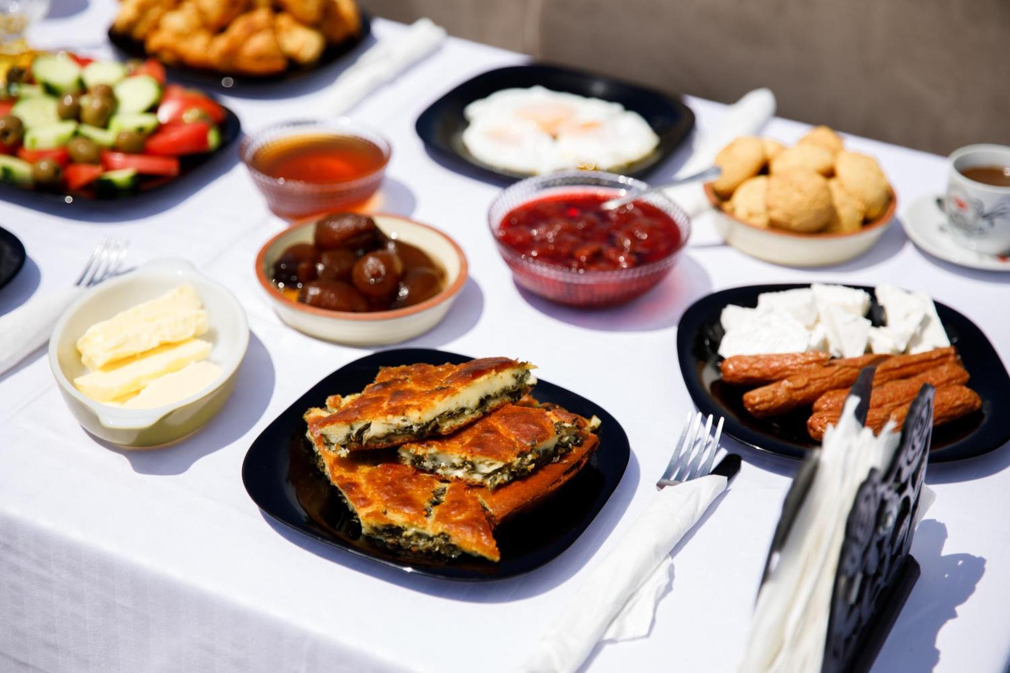 Guva Guest House Gjirokaster Ngoại thất bức ảnh