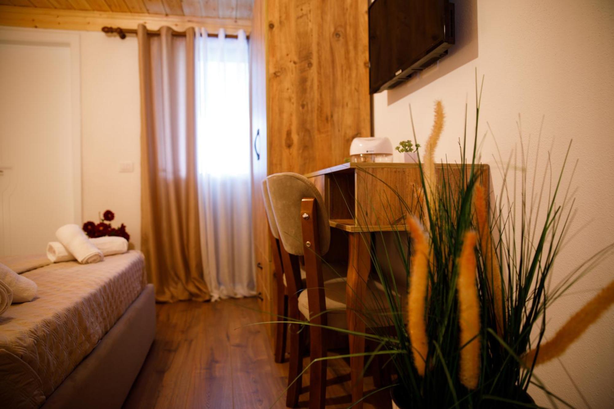 Guva Guest House Gjirokaster Ngoại thất bức ảnh